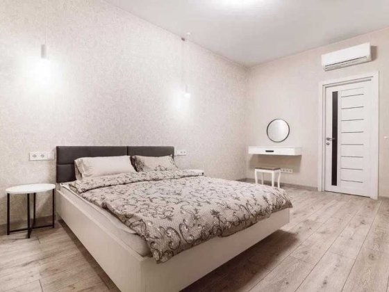 Оренда подобова просторих 1к апартаментів, м. Мінська Київ