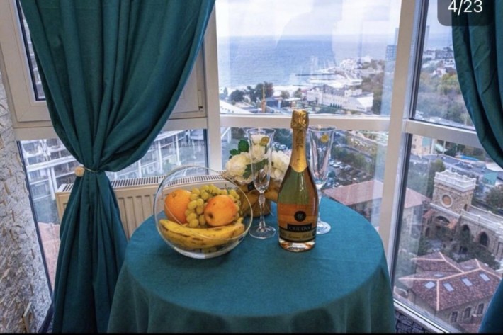 Сдам квартиру в Аркадии  посуточно - фото 1