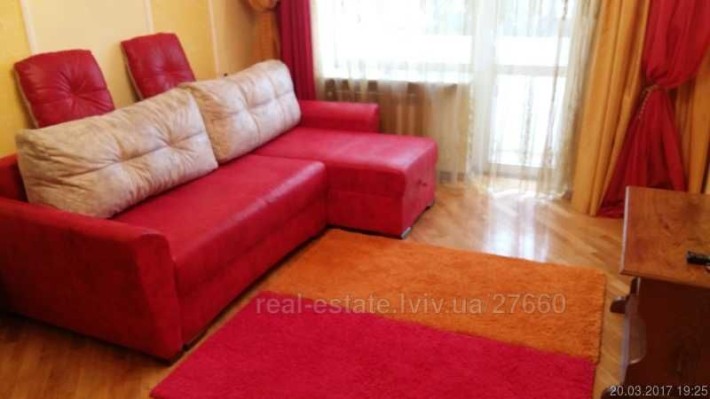 оренда 2-ох кімнатної квартири центр Моршин  2-ий поверх на УПА 6 - фото 1