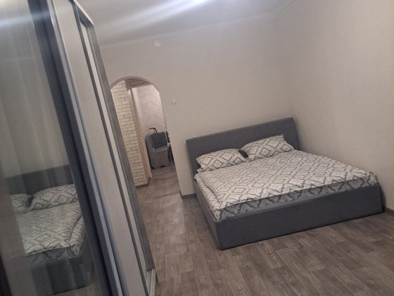 Здам подобово 1км квартиру в центрі міста Корюковка