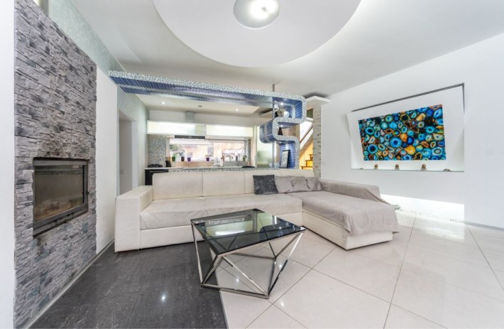 Будинок подобово 340кв.м голосієво Світло є - фото 1