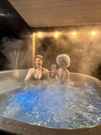 БУДИНОК ДЛЯ ВІДПОЧИНКУ з джакузі поруч з лісом! - фото 1