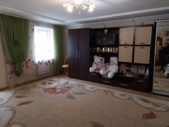 Продам 2 квартиру, автономне опалення, меблі Олександрія