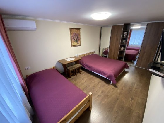 Продам 3х кімнатну квартиру навпроти спорт бази Закарпаття Берегово