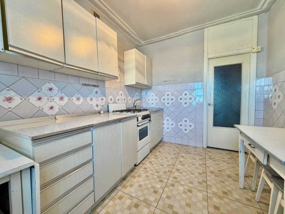 Продаж просторої 3-кімнатної квартири з індивідуальним опаленням Борислав