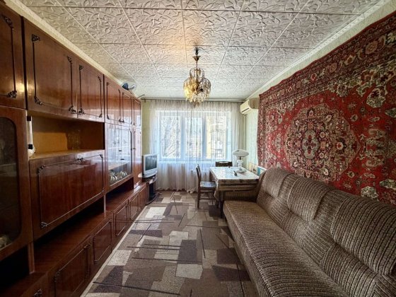 Продам 2к р-н  (Меркурия) Кам'янське