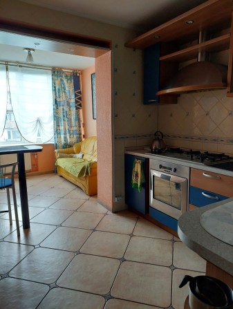 Продам 3-ох кімнатну квартиру поліпшеного планування - фото 1