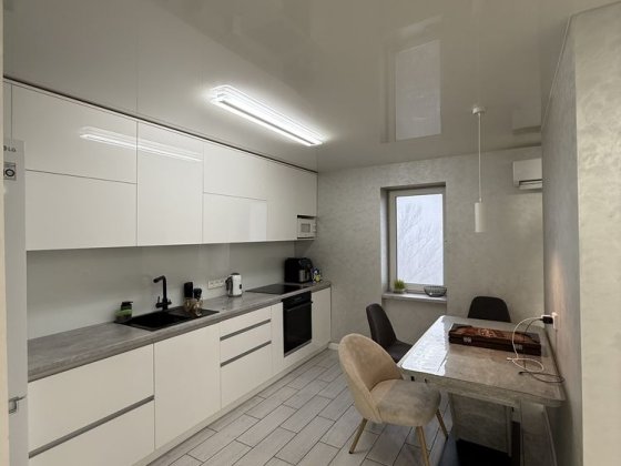 Продам 2-х кімнатну АО черемушки Каменское