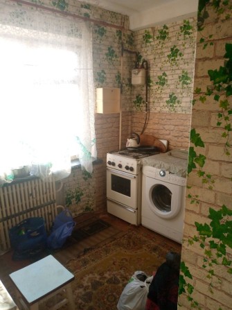 Продам 1-комнатную квартиру на Украине, улица Слисаренко Н.К. - фото 1