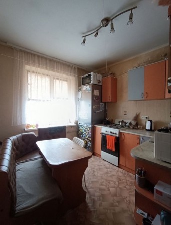 Продается 1-комнатная квартира на левом берегу, 1 мкр - фото 1