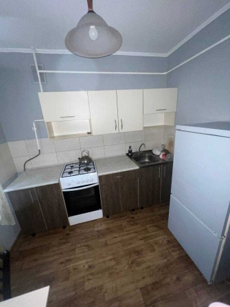 Однокомнатная квартира левый берег на втором этаже - фото 1