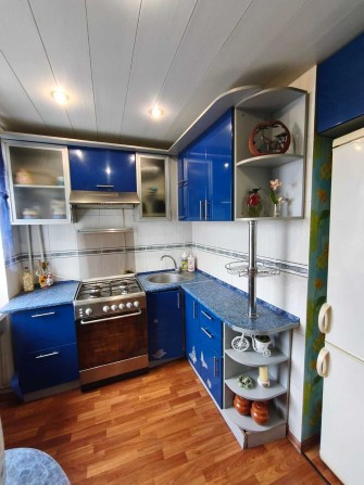 Продам 3-х комнатную в центре города - фото 1