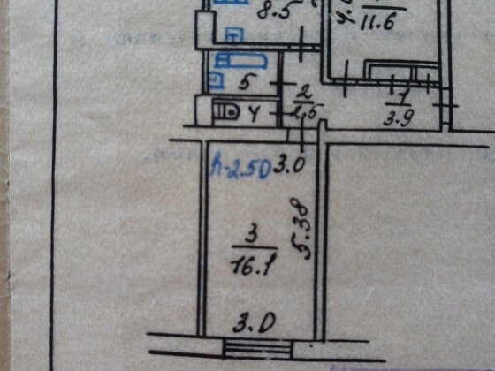 Продам двокімнатну квартиру в районі лікарні. Глухов
