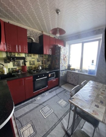 Продам 4-х комнатную квартиру ЧЕРЕМУШКИ - фото 1