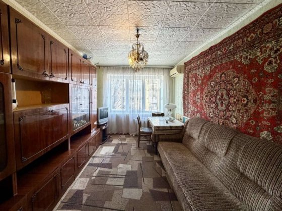 Продам 2 комнатную квартиру Кам'янське