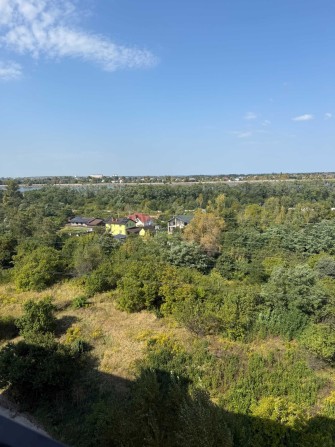 Продаж дворівневої квартири + комори у м. Вишгород - фото 1