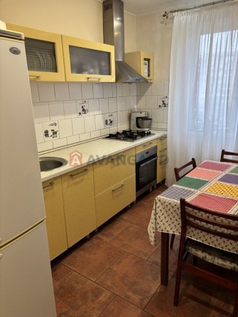 ПРОДАМ 3 кімнатну квартиру в чудовому районі лівого берегу! - фото 1