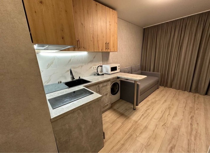 Однокімнатна з новий ремонтом - фото 1