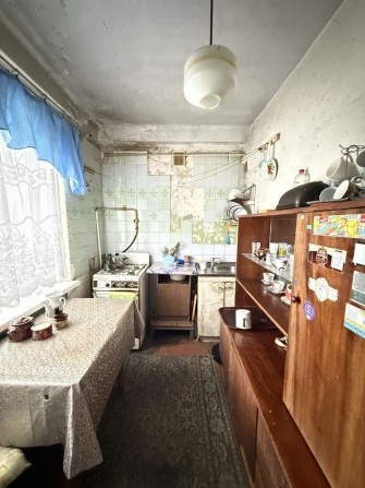 ПРОДАМ 3-комнатную квартиру под ремонт. ГРУШЕВСЬКОГО | ДИМИТРОВА - фото 1