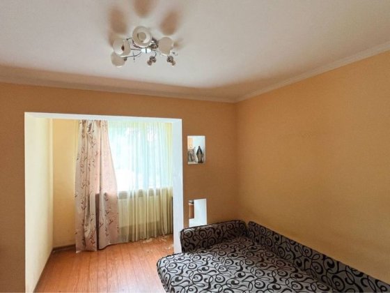 Продаж 4 кімнатної квартири Дрогобыч