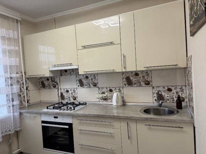 Продам 2 - х кімнатну квартиру м. Камʼянське - фото 1