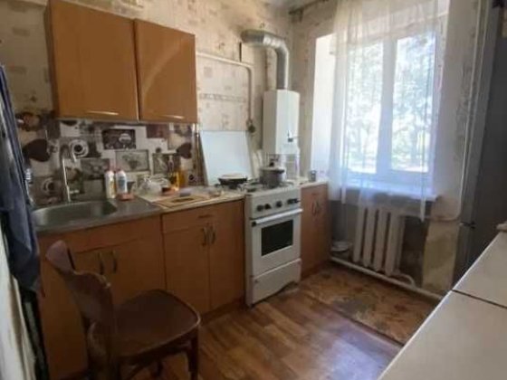 Продам 1 комнатную квартиру на Днепрострое Каменское