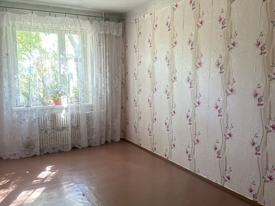 4 комнатная с холлом Каменское