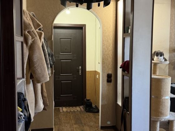 Продаж 4х- кімнатна квартира (лівий берег) Каменское