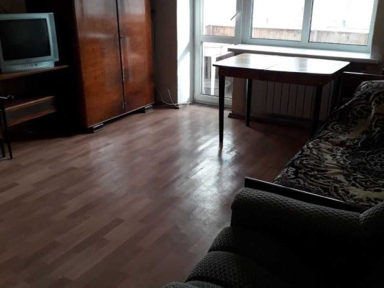 Продам 1-к квартиру р-н ЖД рынка Ізюм