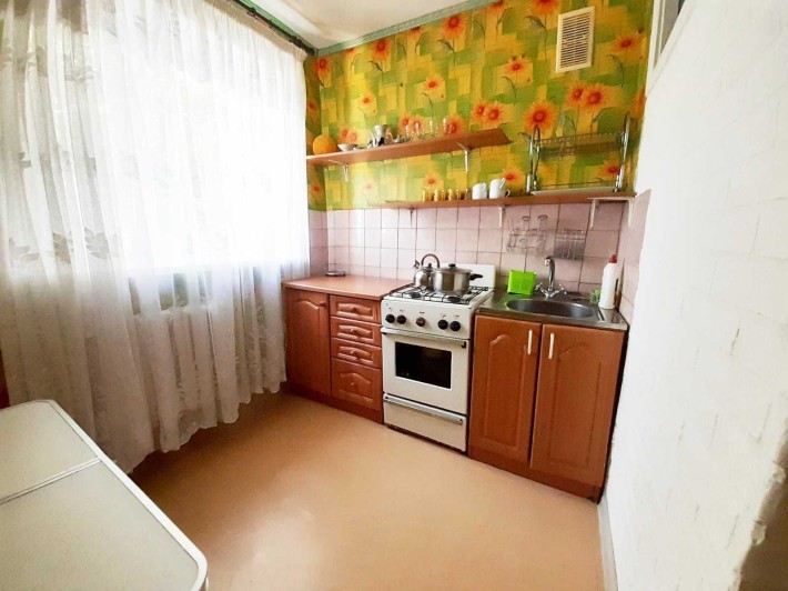 Продам 1 ком квартиру по лучшей цене! Центр города! - фото 1