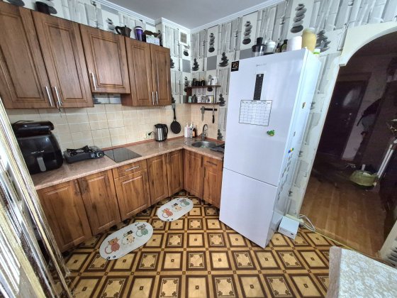 Продам 1к.кв низкий этаж Черноморск