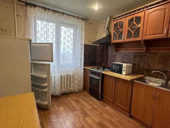 Продам 3 комнатую квартиру на 2 мкрн Кам'янське