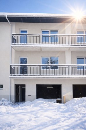 Продам квартиру в таунаусі з власним гаражем - фото 1