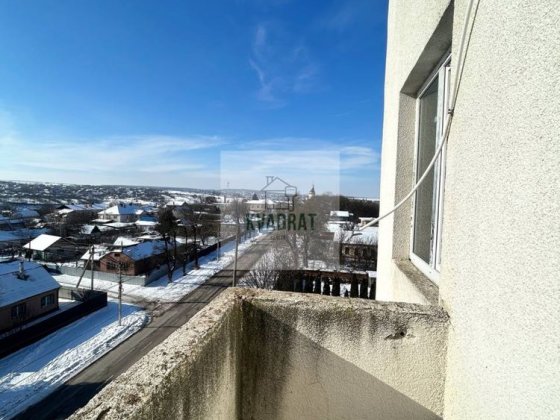 Продам 3-х кімнатну квартиру на Руських фільварках за вигідною ціною Кам'янець-Подільський