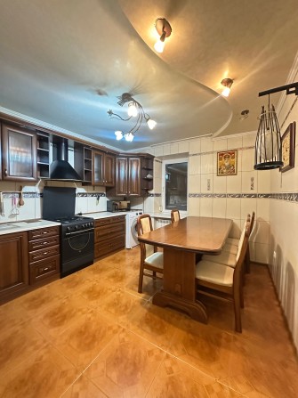 Продається 4-кімнатна квартира мікрорайон - фото 1