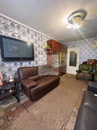 Продам 2-х кімнатну квартиру, р-н Черьомушки (р-н 16-ої школи) - фото 1