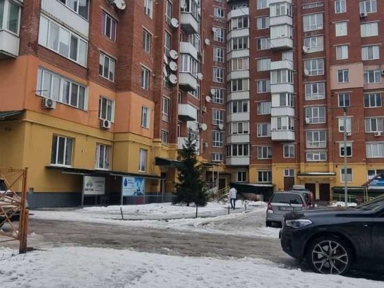 Продається 2 кімнатна квартира. Центр міста. Кам'янець-Подільський