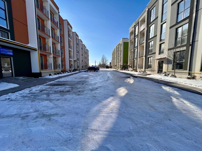 Квартира на першому поверсі, готова до ремонту, індивідуальне опалення - фото 1