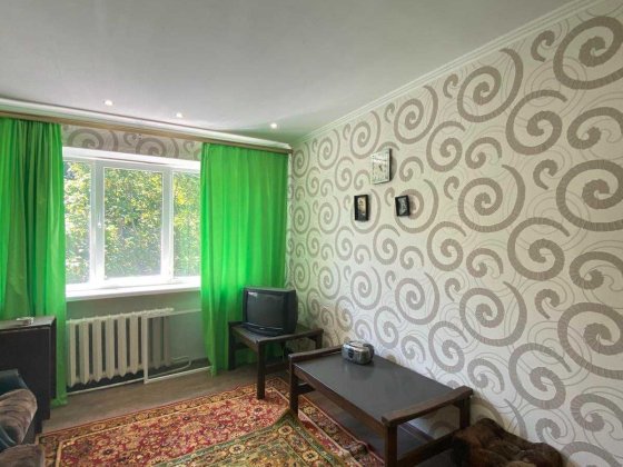 Продам большую коммуну в центре города Чорноморськ