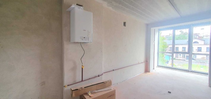 Велика 1к квартира з мінімальним оформленням та газом - фото 1