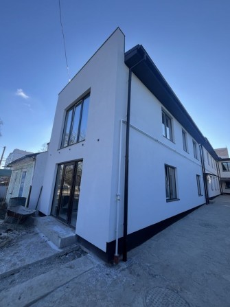 Продам 2 рівневу квартиру - фото 1