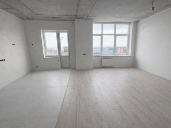 Продам большую просторную 1к.квартиру Чорноморськ