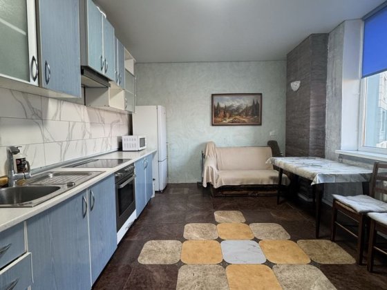 Продам 2 комн квартиру Черноморск