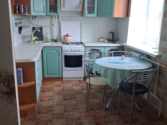 Продаю двух кімнатну  квартиру в м. Коното по вул.Братів Лузанів 56 , Конотоп