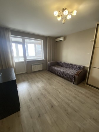 Продам 1 ком. квартиру в морском районе г. Черноморска - фото 1