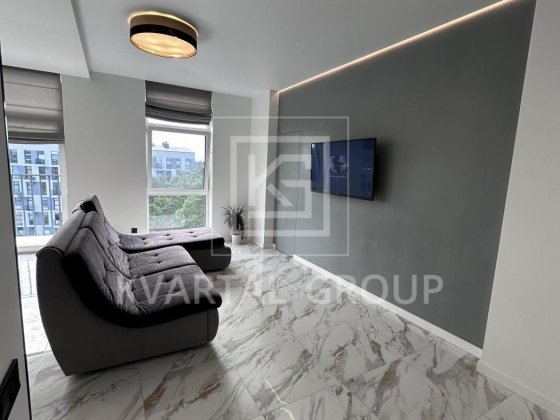 Продам 3к квартиру з дизайнерським ремонтом в ЖК Парк Таун Гостомель