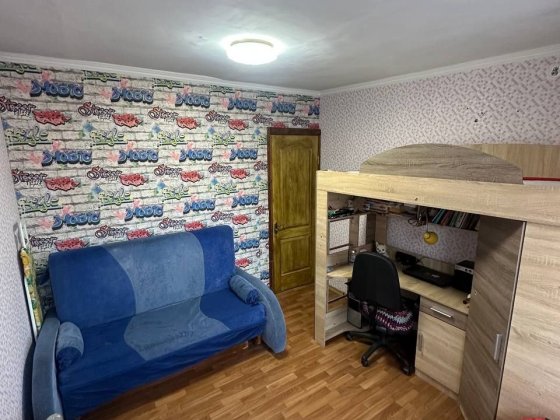 Двухкомнатная коммунальная квартира  в самом центре! Черноморск