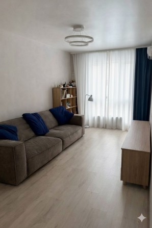 Двокімнатна квартира з ремонтом в ТОП локації - фото 1