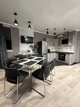 Продається 1к к-ра з сучасним ремонтом ремонтом,новобудова,3й поверх - фото 1