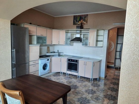 В продажу 2 кімнатна квартира в новобудові біля моря Черноморск